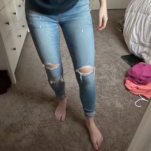 AMERICAN EAGLE JEANS